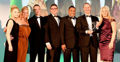 2020 Dialogue receiving their award