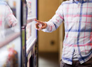 vending-machine-man-in-shirt-185