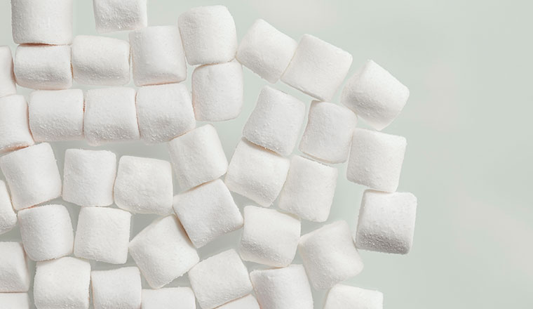 A photo of white marshmallows