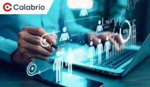 Person on laptop with human figures - WFM Concept